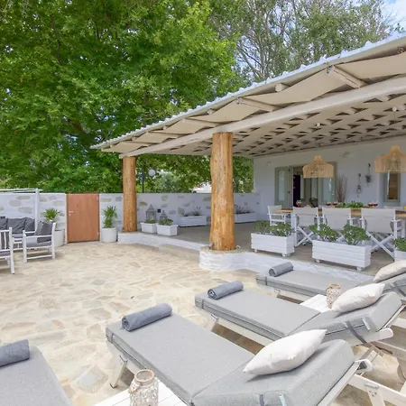 Arethousa House Villa