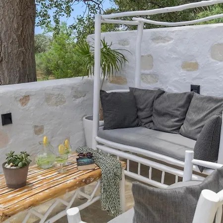 Arethousa House Villa