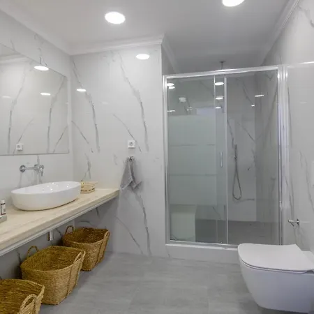 Arethousa House * דריוס