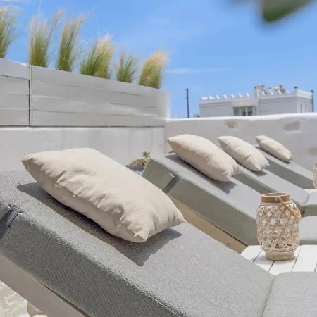 Villa Arethousa House *